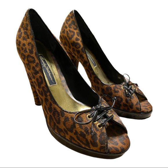 Beverly Feldman Leopard Play Along Heels Size 8M - Picture 6 of 12
